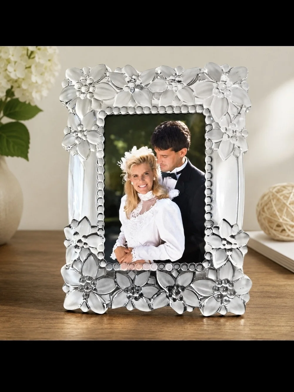Mikasa Floral Bouquet 5x7 Glass Picture Frame – Elegant Clear Floral Design